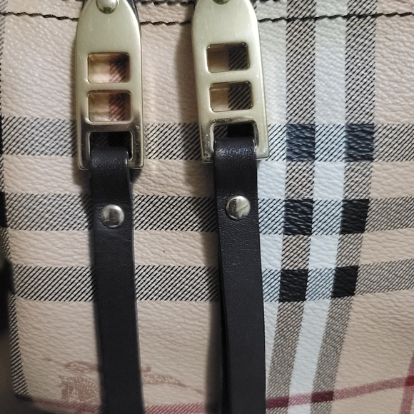 Burberry Haymarket Tote Bag - Picture 7 of 11